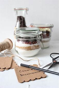 weihnachtsgeschenke im glas diy weihnachtsgeschenke teil 3 backmischungen im glas weihnachtsgeschenke im glas diy weihnachtsgeschenke teil 3 backmischungen im glas