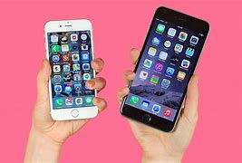 Image result for iPhone 6 vs iPhone 6 Plus