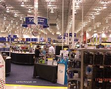 Image result for Inside a Best Buy Back Then