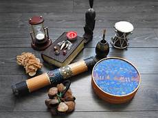 candele e magia rituale di magia nera con il pentagramma e le candele nere candele e magia rituale di magia nera con il pentagramma e le candele nere