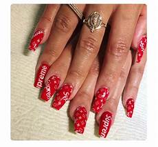nails supreme gangster nails coffinnails black white bandanaprint nails supreme gangster nails coffinnails black white bandanaprint