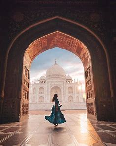 Taj Mahal, India | Travel pose, Travel pictures poses, Taj mahal