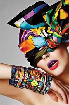 Creative Bold & Colorful Photos | Glamour, Hermes sjaals, Sieraden