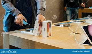 Image result for Apple Store iPhone 10