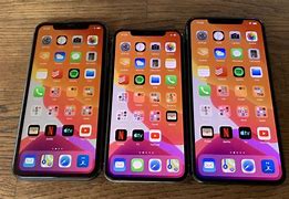 Image result for iPhone SE 1 vs iPhone XS Max iOS 12