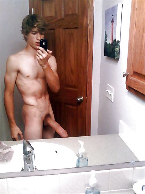 Harry Styles Nude Selfie