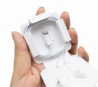 Image result for iphone se 2020 headphones