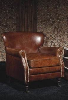 divani in cuoio prezzi poltrone e divani vintage un complemento d arredo unico divani in cuoio prezzi poltrone e divani vintage un complemento d arredo unico