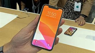 Image result for iPhone 11 Preto