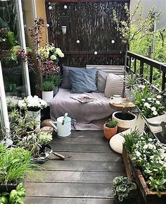 Comment aménager un balcon chaleureux ? - La Forêt Jardin