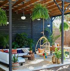 plantas penduradas ao ar livre a imagem pode conter planta mesa 225 rvore e atividades ao plantas penduradas ao ar livre a imagem pode conter planta mesa 225 rvore e atividades ao