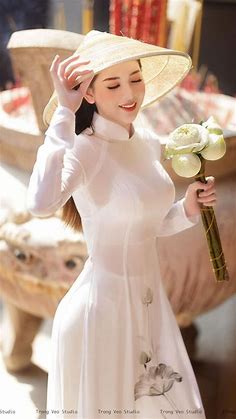 A beautiful vietnamese girl with ao dai – Artofit