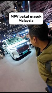 Satu lagi MPV akan masuk Malaysia, tapi jangan risau ini BUKAN kereta elektrik. Yang ni most probably akan dapat PHEV, boleh tuang petrol untuk long distance & gunalah bateri tu bila sangkut trafik jem, untuk pusing2 dalam bandar baru la bandar kita jadi kurang asap. Tak pasti lagi bila GWM akan bawak masuk, tapi esok insyaallah saya akan test drive, rasa dulu ngam tak ngam untuk pasaran Malaysia. #hi4 #hi4z #autoshanghai #gwm #wey80 #carreview | NAZZ & CO Media