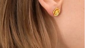 Chow Sang Sang 999 24K Solid Gold Royal Roses Single Stud Earring for Women 93269E