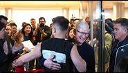 Watch: Apple CEO Tim Cook Opens New Shanghai Store