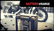 Harley Davidson Iron 883 battery change DIY