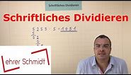 Schriftliches Dividieren - EINFACH ERKLÄRT | Mathematik | | Lehrerschmidt - einfach erklärt!