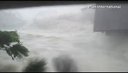 Dramatic footage: Moment Typhoon Haiyan washes away Philippines house