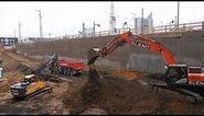 Excavator Hitachi 350 LCN load truck