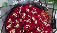 24k rose bouquet 🌹✨. @gg.bouquets on instagram #rosas #roses #ramo #ramobuchon #ramos #ramoderosas #ramosbuchones #bouquet #atl #atlanta #atlantaflorist #flores #entrepreneur #explore #viral #latinaowned #buchon #buchona #ramoblanco #whitebouquet #ramorosas #fyp #foryou #parati