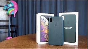 Official iPhone Xs Max Leather Case in Forest Green