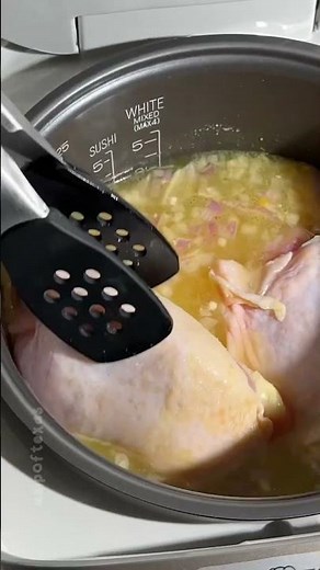Hainanese Chicken Rice | Rice Cooker Recipe