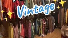 Tienes que conocer Bicho, una nueva tienda de ropa vintage en la colonia Roma de la Ciudad de México. Aquí puedes encontrar desde ropa alternativa hasta diseñadores, todo muy bien seleccionado y con precios increíbles. Además, la tienda tiene un ambiente increíble y el personal es súper amable. ¡No te la pierdas! @BICHO #Bicho #RopaVintage #ModaAlternativa #DiseñadoresMexicanos #ModaMexicana #CiudadDeMéxico #ColoniaRoma #TiendasEnCDMX #ModaAsequible #OutfitDelDía #Fashionista #TendenciasDeModa.