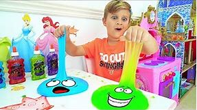 Roma and Diana are playing with slimes | Fun games with dad