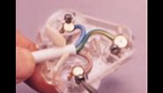 How to wire a three-pin plug