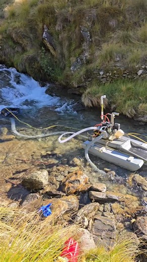 How does a gold dredge work? In this video I give you tour of how our gold dredging works. #goldmining #nzgold | Michael O'keefe