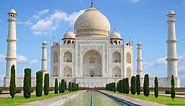 4K time lapse of Taj Mahal.