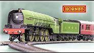 Hornby 00-Scale R3171 Cock O' The North Electric Locomotive Model Train Unboxing & Review