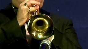 🎺🔥LATIN STYLE🔥🎺 . 🔊Mark Upton with Q The Music - JAMES BOND 007 TRIBUTE SHOW!🎶 . 🌎 @markuptontrumpet 🎺 🌎 @qthemusicshow 🎶 . ✅Used by kind permission of Q The Music Show! . #trumpet #trumpetplayers #trompeta #trompetistas #trompete #england #uk #jamesbond #007 #latin #top | Mark Upton-Trumpet Player/Teacher