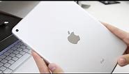 Silver iPad Air 2 Unboxing, Hands On