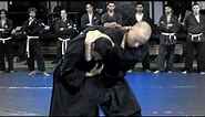 How to do a neck break throw against a full clinch - Ninjutsu technique for AKBAN wiki