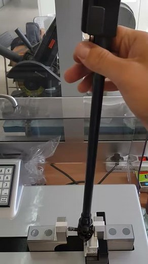 SUNNEN BORE GAUGE SETTING ON DYER UNIVERSAL SETTING BENCH