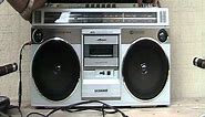 Sanyo M 9860 Dolby Cassette Boombox 1 of 2 video's read description