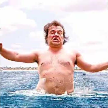 Gulliver's Travels (2010) | A tiny world meets a giant visitor.#edit #movie