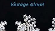 Vintage Weiss sparkly rhinestones brooch! #vintagebrooch #glamourbeauties #vintageglam #statementjewelry #1950sfashion #statementjewelry #Weiss #weissjewelry
