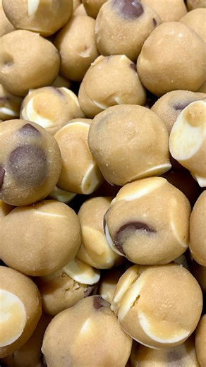 You loved our cookie dinky dunker tubs so much you sold us out last week!! Our kitchen team are super busy making some more today! What other dinky tubs would you like us to make? | Church Farm Shop