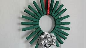 DIY Christmas Clothespin Wreath