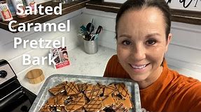 Salted Caramel Pretzel Bark | Easy fall dessert that will wow your guests | Party food
