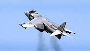 Harrier Jump Jet (AV-8B Harrier II) - Spectacular Action - 2014 Stuart Air Show