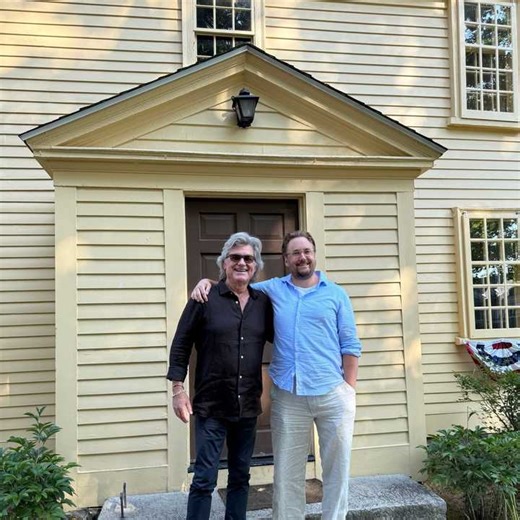 Kurt Russell Visits Arlington Home Of Revolutionary War Hero Ancestor On July 4th