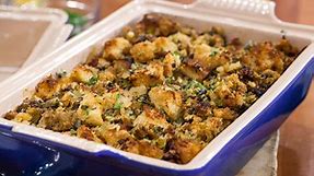 Sausage stuffing 2 ways: Classic Thanksgiving recipes with brioche or cornbread