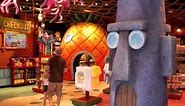 Inside SpongeBob StorePants at Universal Studios - Meet SpongeBob SquarePants