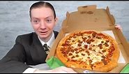 Pizza Hut's NEW Beyond Sausage Pizza Review!