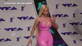 Nicki Minaj Flaunts Curves in Skintight Latex Bodysuit at MTV VMA 2017 | 2017 MTV Video Music Awards
