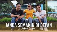 Janda Semakin Di Depan - Ishak & Abe (Official Music Video)
