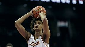 Loyola Chicago men's basketball defense bolstered by 6-foot-10 freshman center